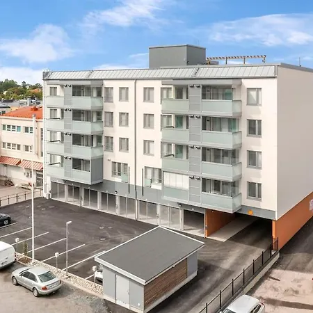 Upea Asunto Aivan Ydinkeskustassa